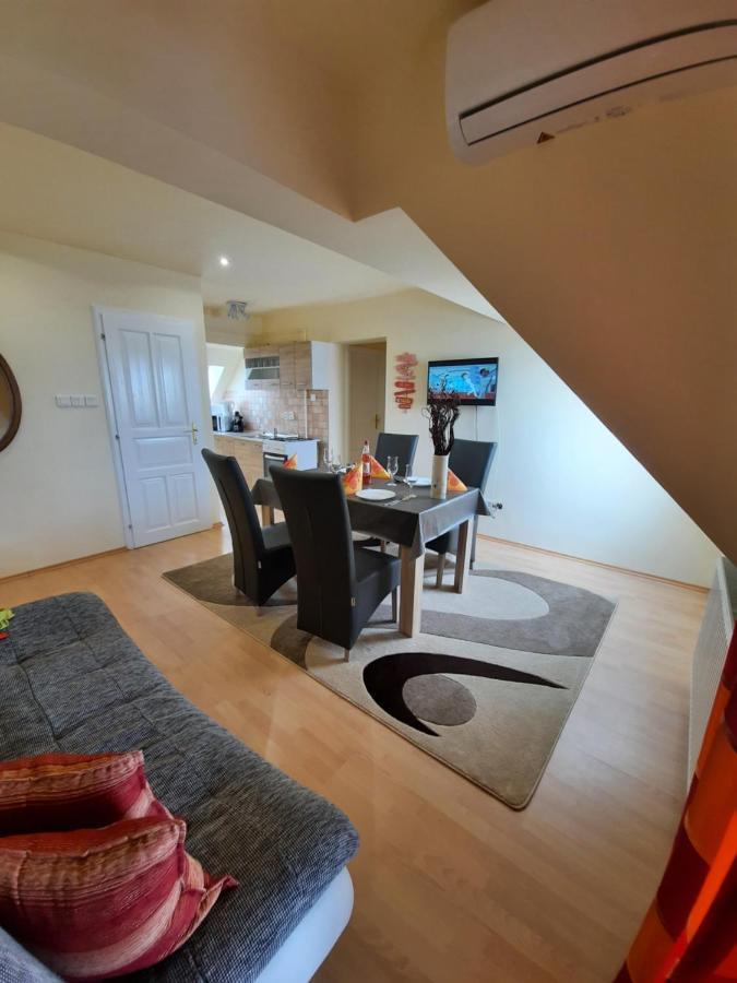 Harmonia Vendeghaz Apartment Balatonalmadi Luaran gambar