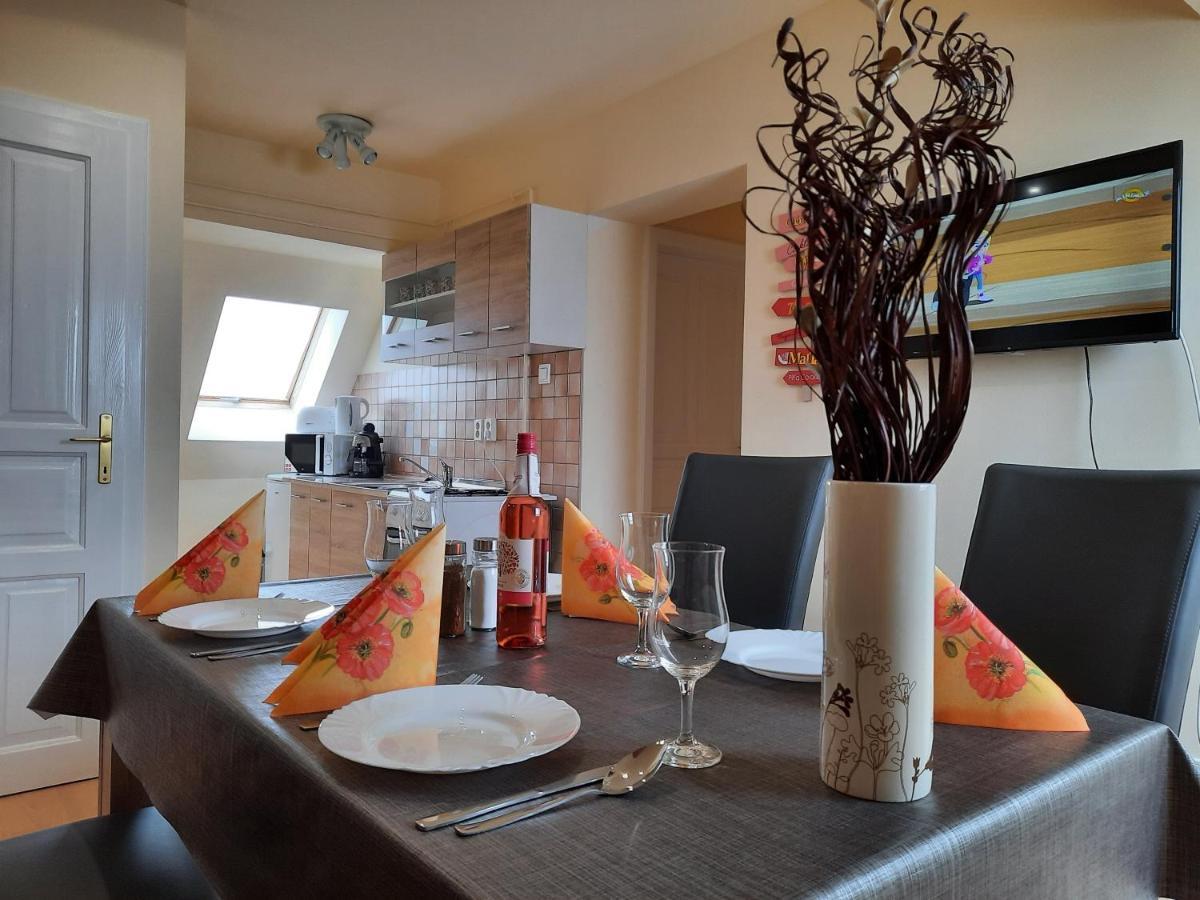 Harmonia Vendeghaz Apartment Balatonalmadi Luaran gambar