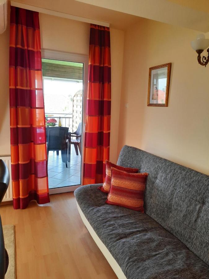 Harmonia Vendeghaz Apartment Balatonalmadi Luaran gambar