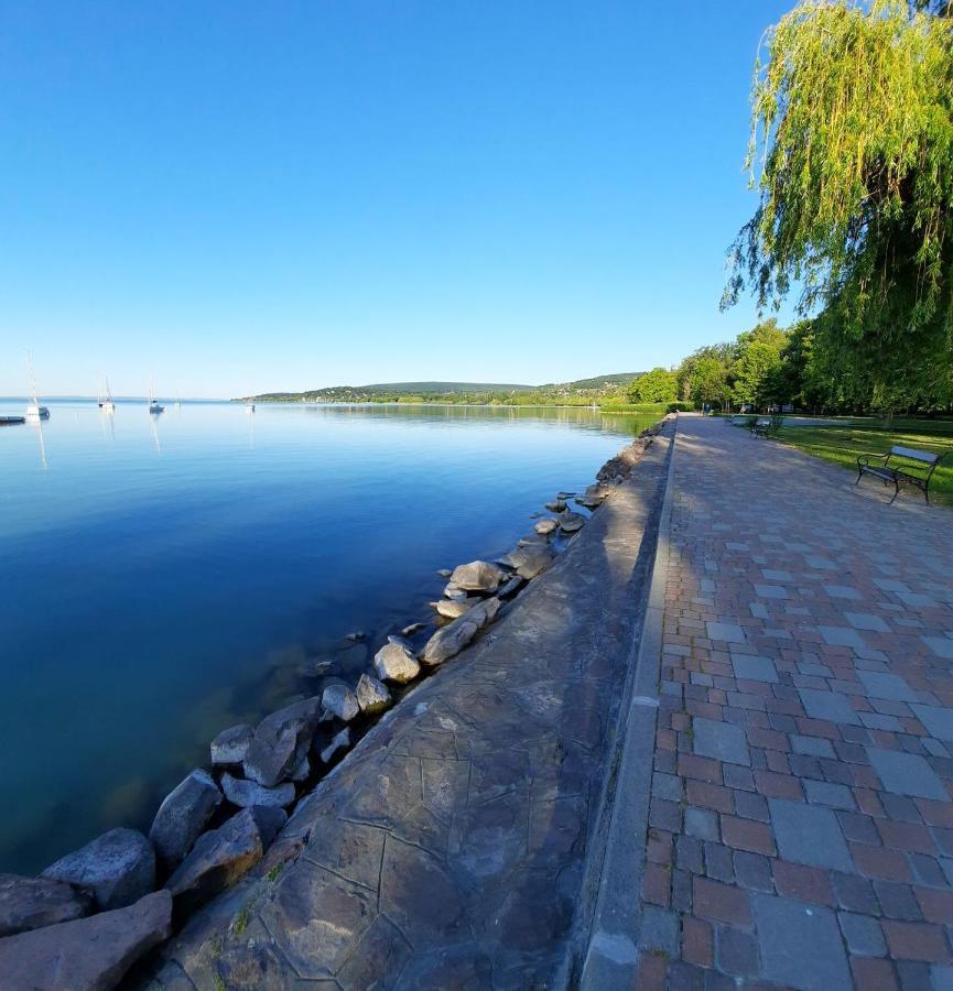 Harmonia Vendeghaz Apartment Balatonalmadi Luaran gambar
