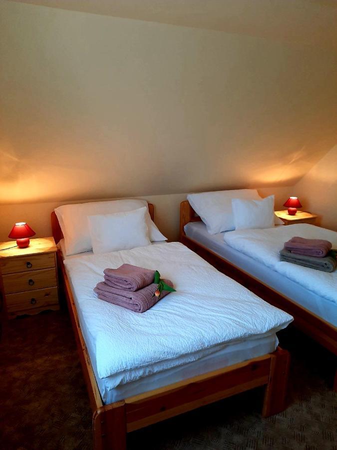 Harmonia Vendeghaz Apartment Balatonalmadi Luaran gambar