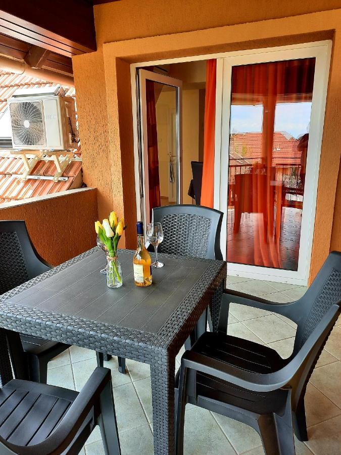 Harmonia Vendeghaz Apartment Balatonalmadi Luaran gambar